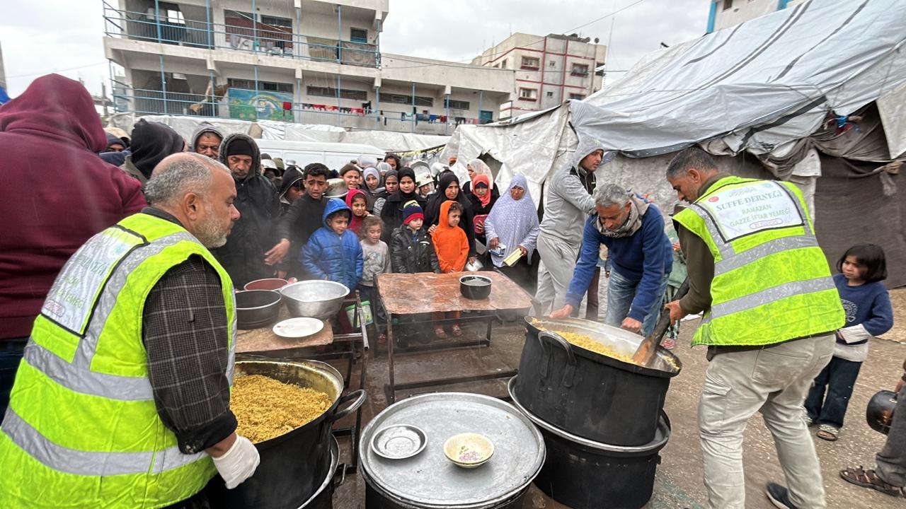 Gazze Yemek Dağıtımı